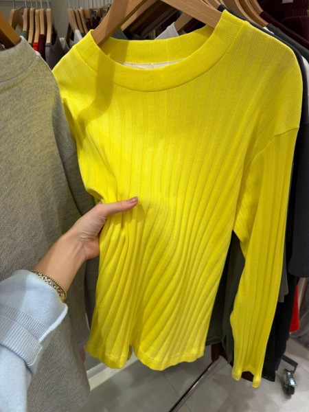 Женский Свитер Trikotto