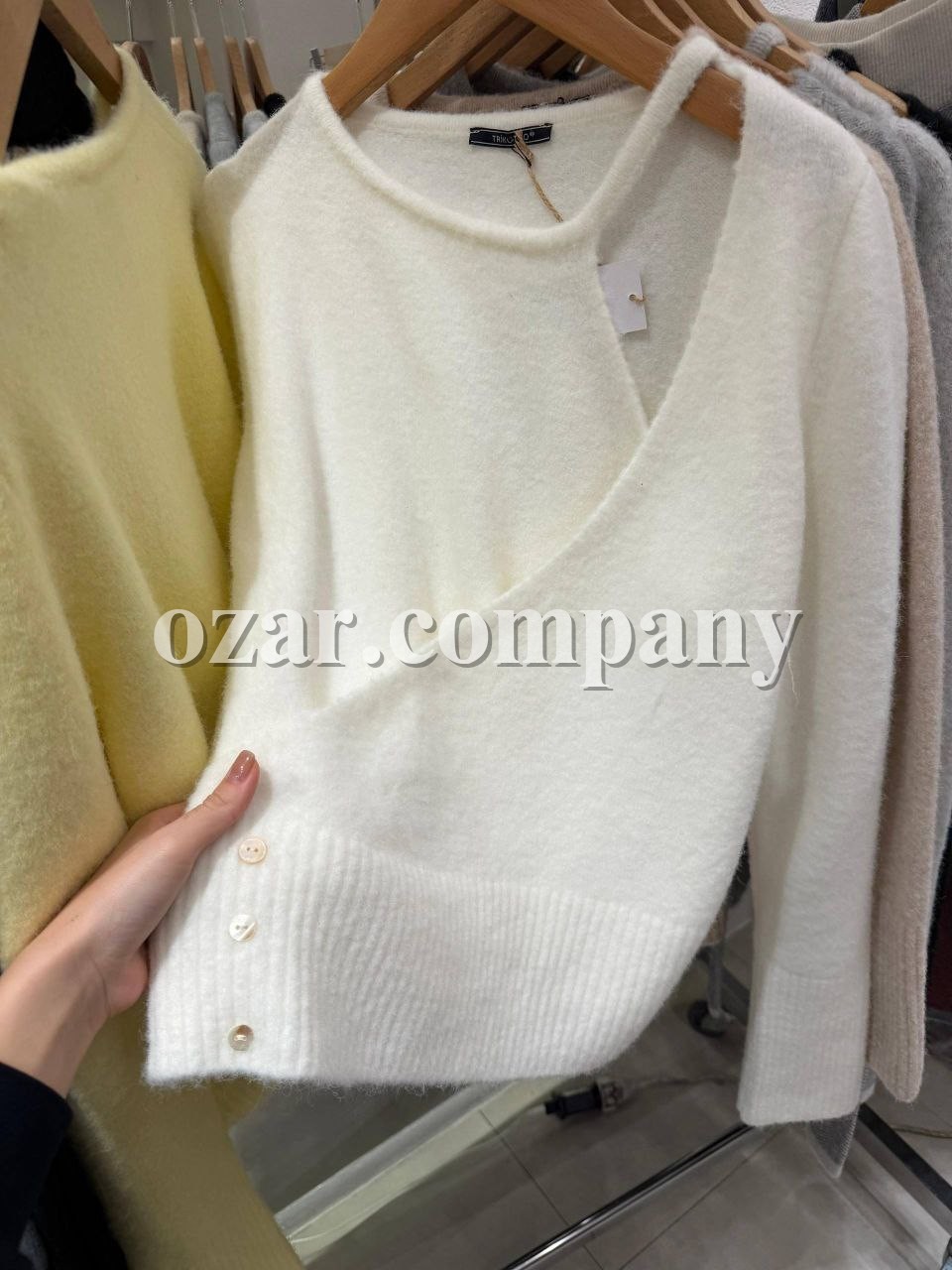 Женская Кофточка Trikotto