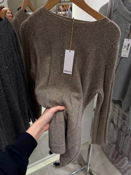 Женский Свитер Trikotto