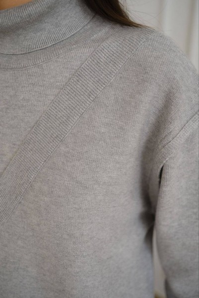 Женский Свитер Trikotto