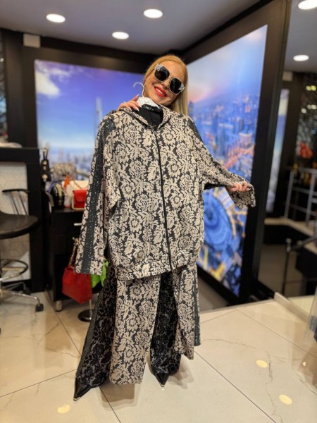 Женский Костюм Iness (Большие размеры)