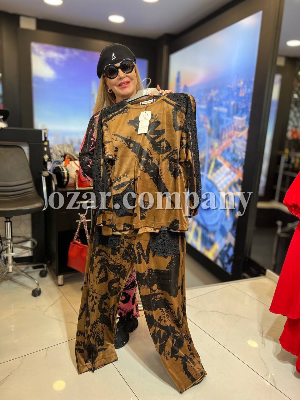 Женский Костюм Iness (Большие размеры)