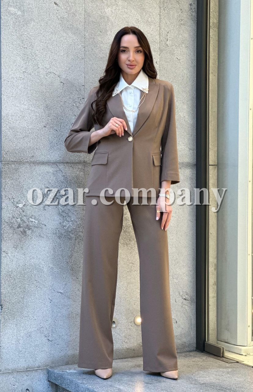 Женский Костюм Esito