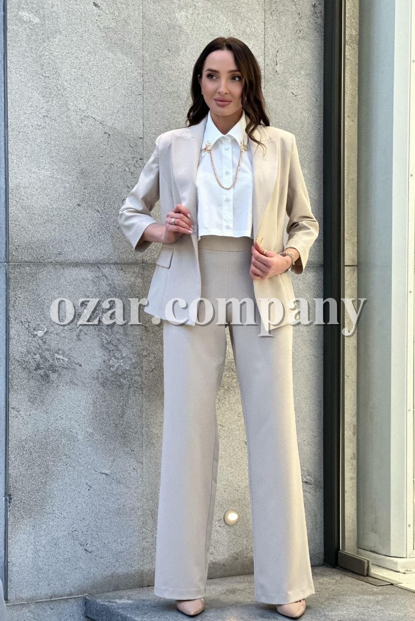 Женский Костюм Esito