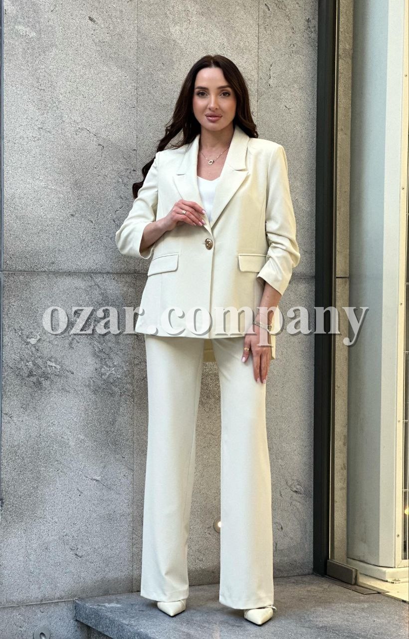 Женский Костюм Esito