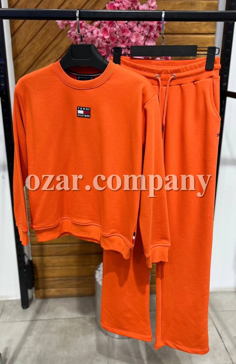 Женский Koстюм Tommy Hilfiger