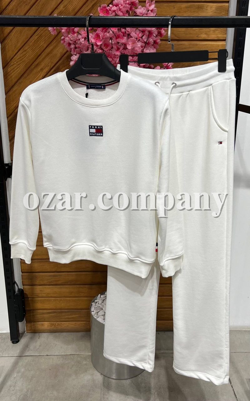 Женский Koстюм Tommy Hilfiger