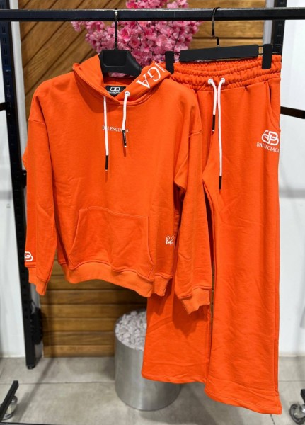 Женский Koстюм Balenciaga