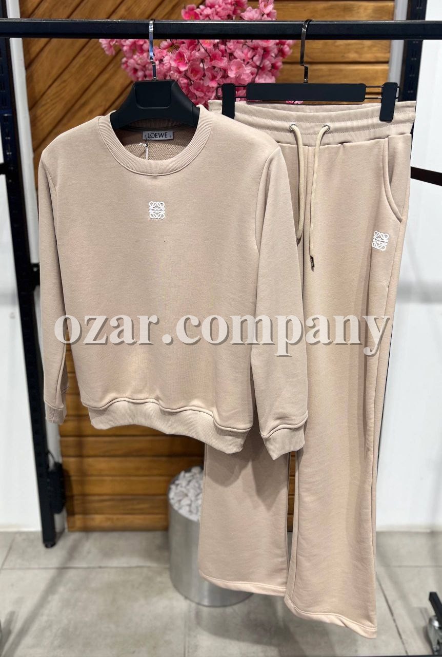 Женский Koстюм Loewe