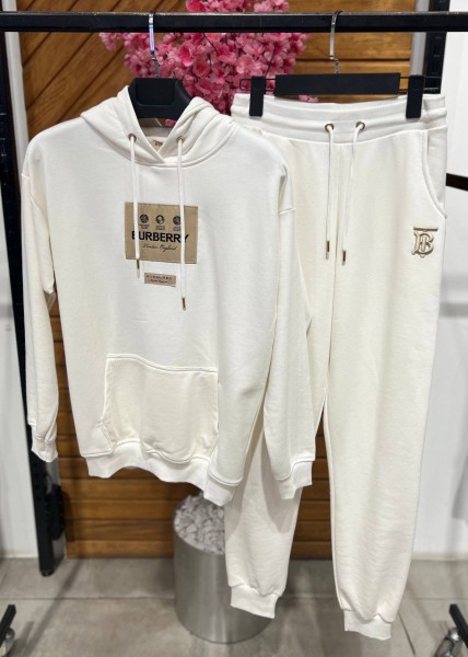 Женский Koстюм Burberry