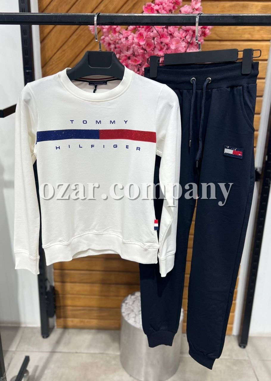 Женский Koстюм Tommy Hilfiger
