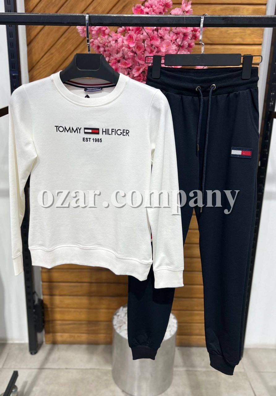 Женский Koстюм Tommy Hilfiger