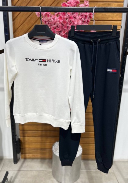 Женский Koстюм Tommy Hilfiger