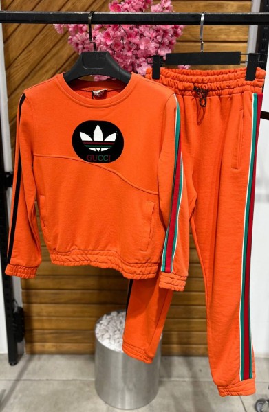 Женский Koстюм Gucci