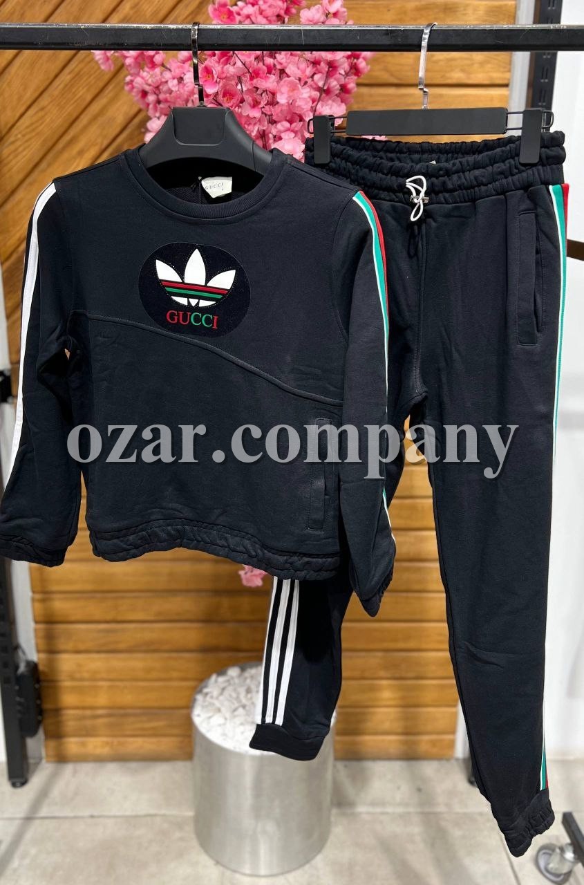 Женский Koстюм Gucci