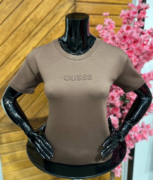 Женская Футболка Guess
