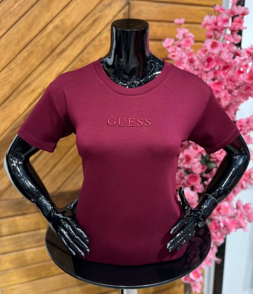Женская Футболка Guess