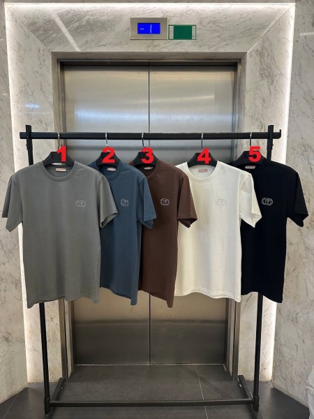 Мужская Футболка Valentino 