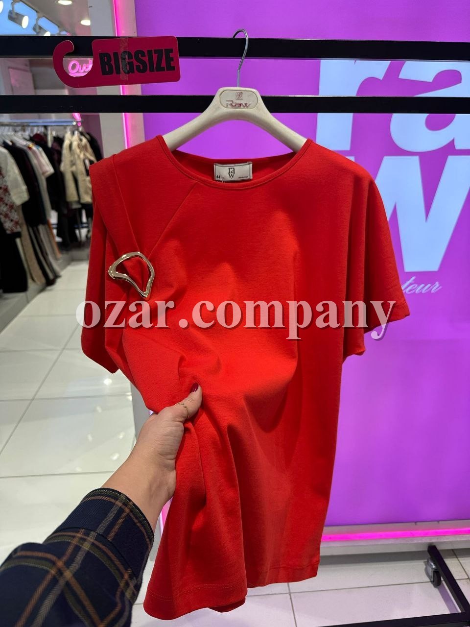 Женская Футболка Raw (Большие размеры)