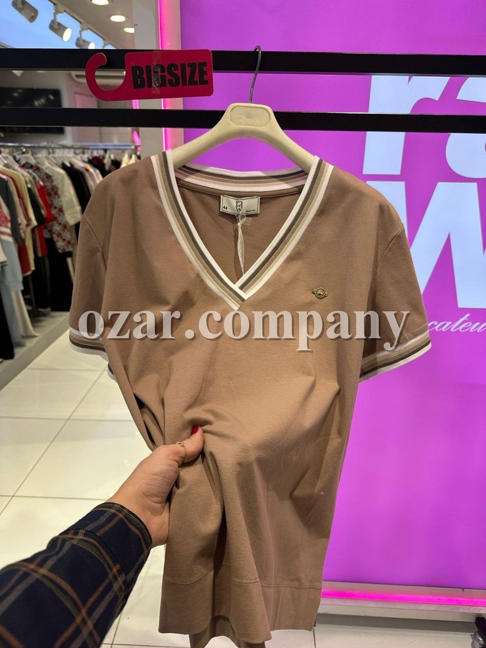 Женская Футболка Raw (Большие размеры)