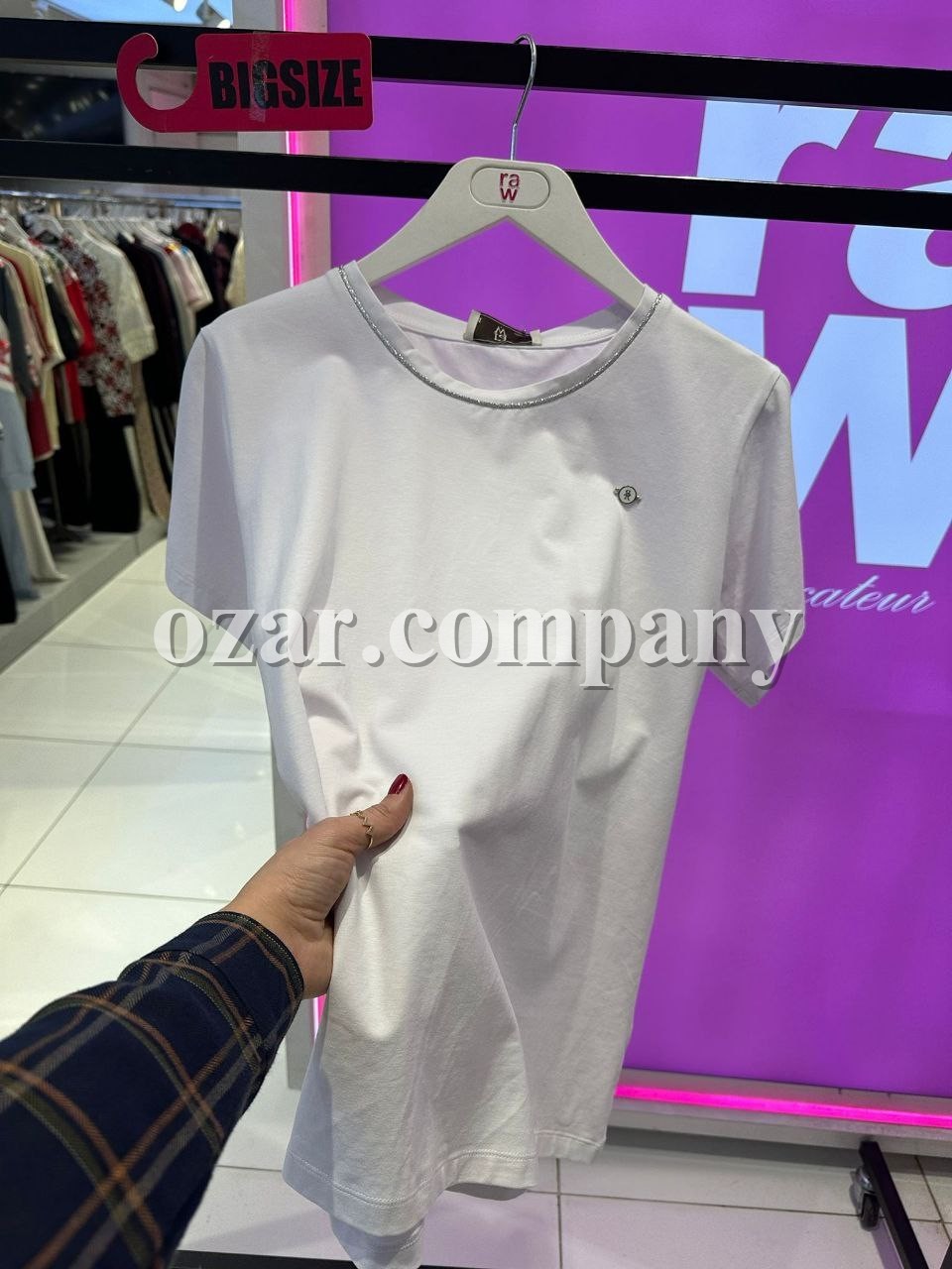 Женская Футболка Raw (Большие размеры)