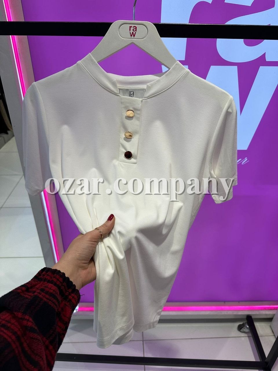 Женская Футболка Raw 