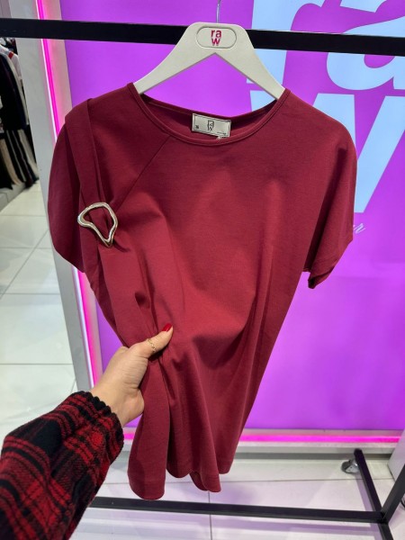 Женская Футболка Raw 