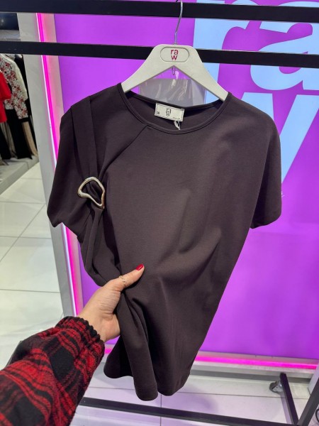 Женская Футболка Raw 