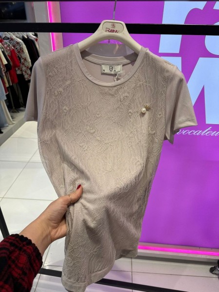 Женская Футболка Raw 