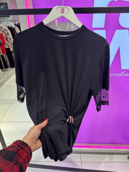 Женская Футболка Raw 