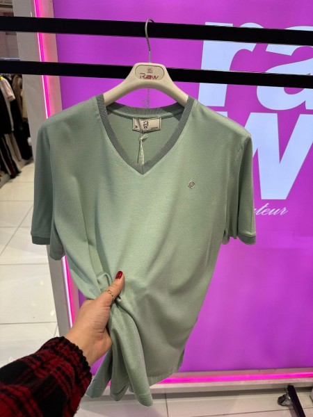 Женская Футболка Raw 