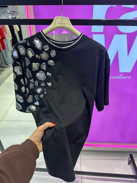 Женская Футболка Raw 