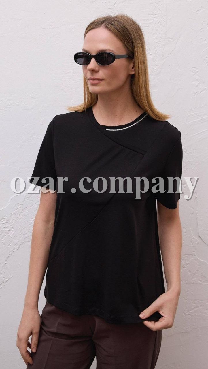 Женская Футболка Raw 