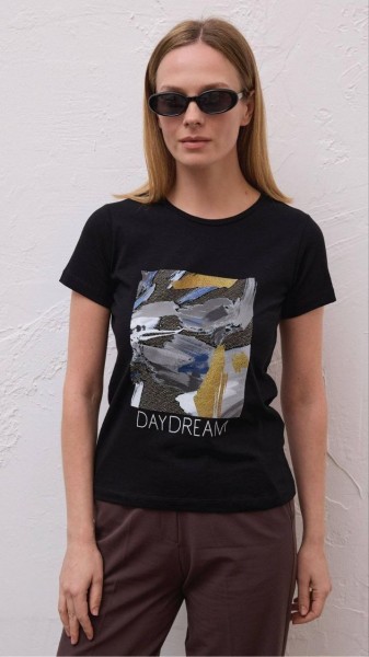 Женская Футболка Raw 