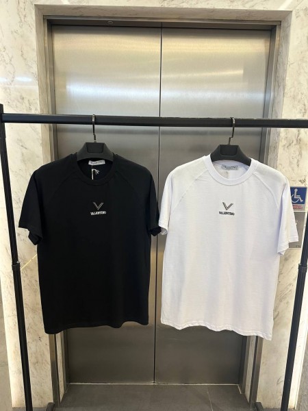 Мужская Футболка Valentino