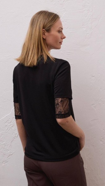 Женская Футболка Raw 