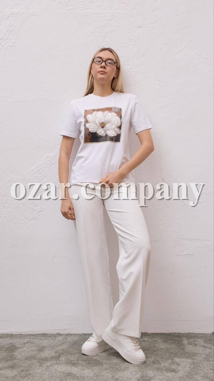 Женская Футболка Raw 