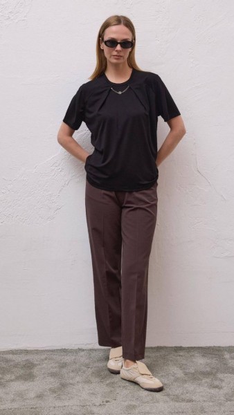 Женская Футболка Raw 