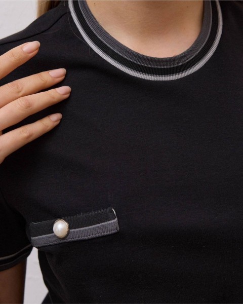 Женская Футболка Raw 