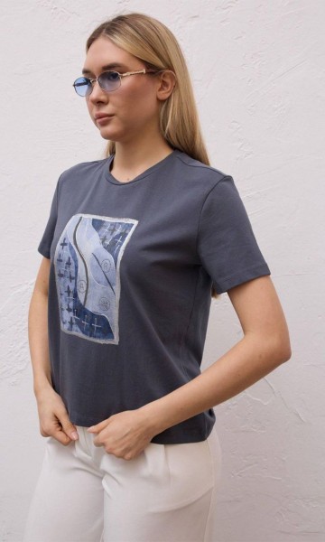 Женская Футболка Raw 