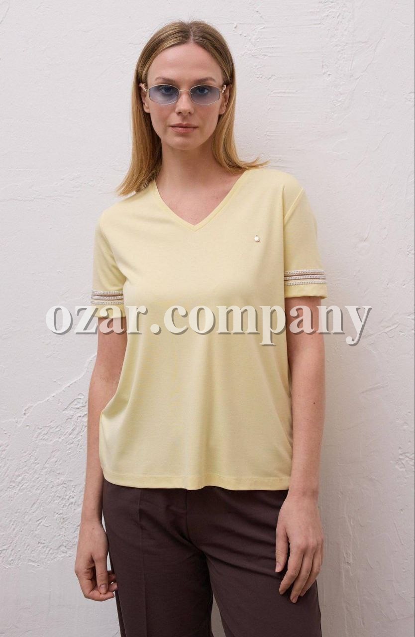 Женская Футболка Raw 