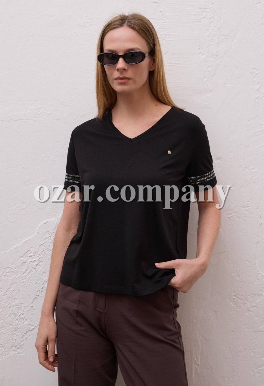 Женская Футболка Raw 