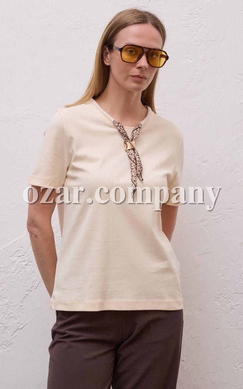 Женская Футболка Raw 