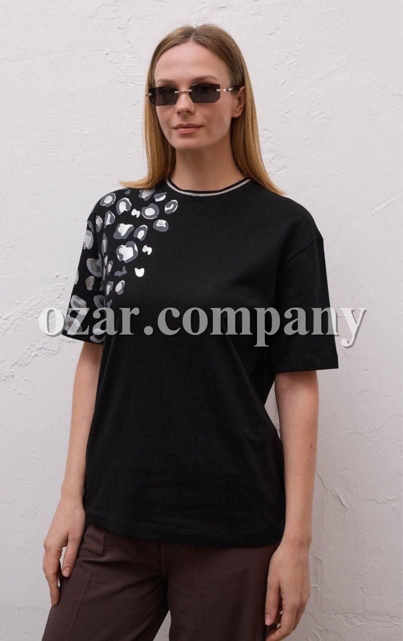 Женская Футболка Raw 