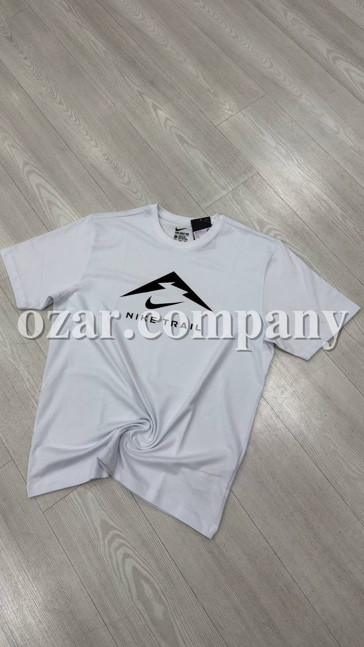 Мужская Футболка Nike