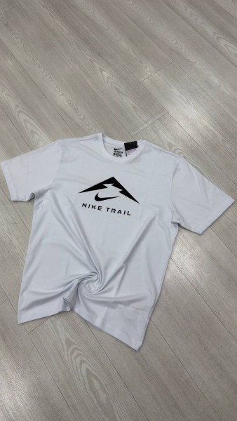 Мужская Футболка Nike