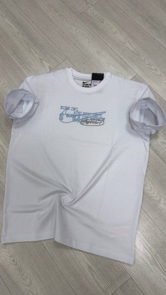 Мужская Футболка Nike