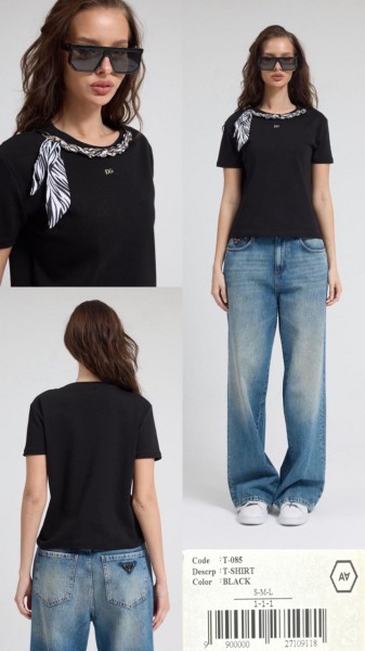 Женская Футболка A.M.N.