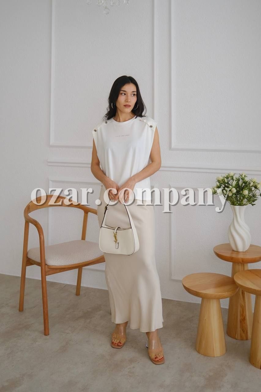 Женская Футболка Monoritm