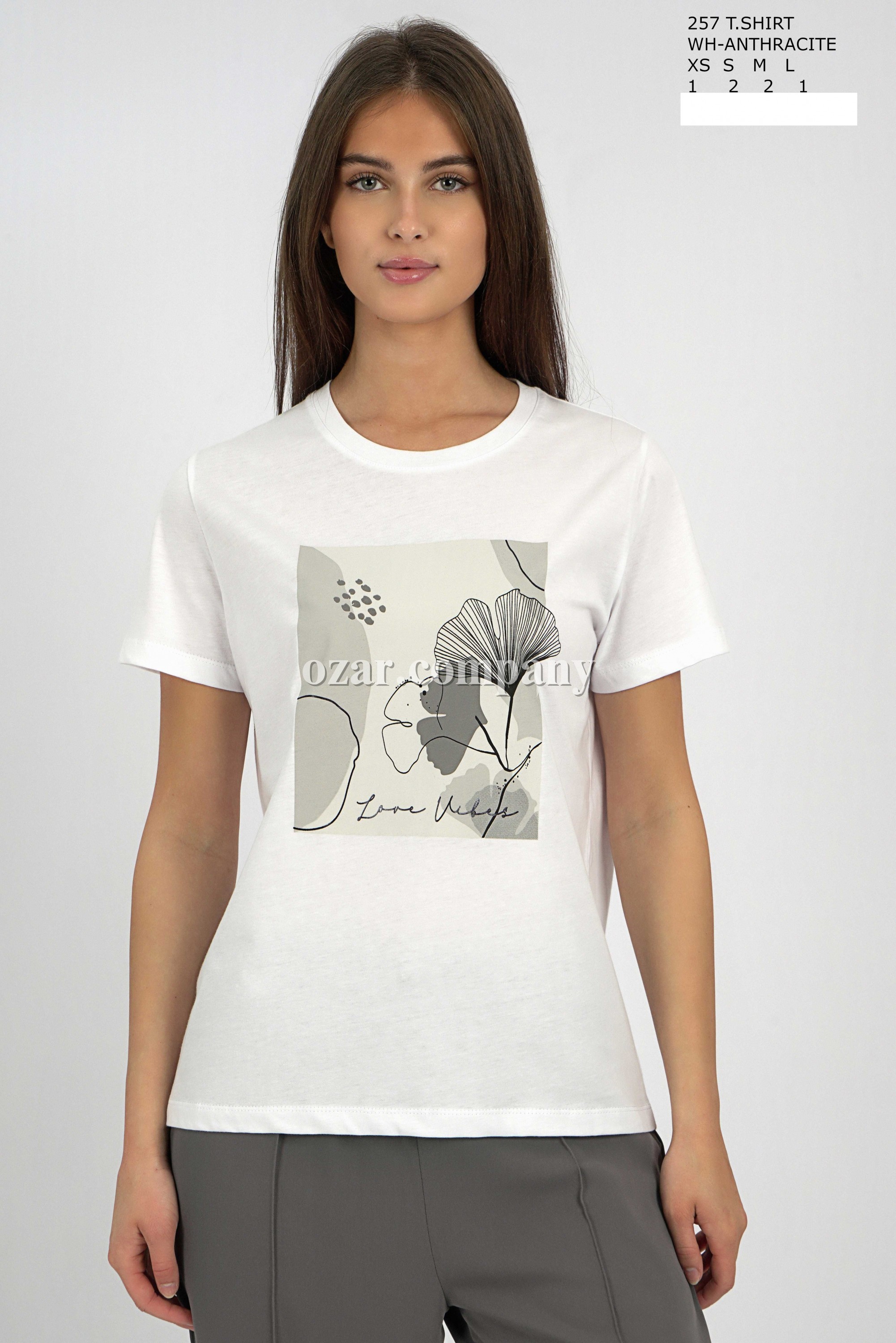 Женская Футболка Joggy 